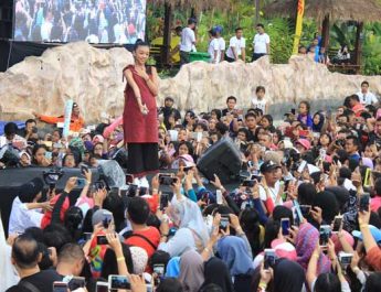 Konser Naura di Jogja Bay Waterpark